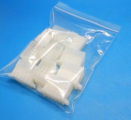 1375-P(10個入)　プラグハウジング　MOLEX　ランクS中古品