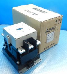 S-N300 コイルAC100V 2a2b　非可逆式電磁接触器　三菱電機　ランクS中古品