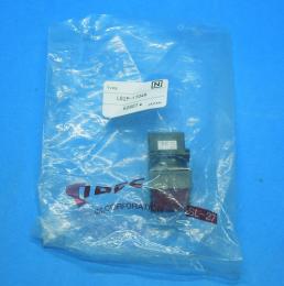 LB2P-1T04R　赤・16Φ正角形表示灯　IDEC　未使用品