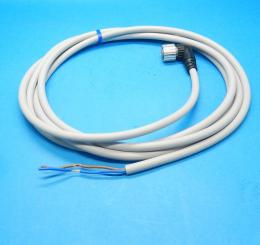 XS2F-D422-DA0-A　ケーブル付き丸形コネクタ　オムロン　未使用品