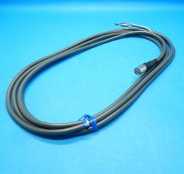 XS3F-M421-402-R　丸型防水コネクタケーブル　オムロン　未使用品