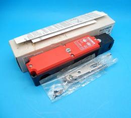 TP1-538A024M-C1855　安全スイッチ　EUCHNER　ランクS中古品