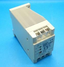 S82K-01524　パワーサプライ　オムロン　ランクS中古品