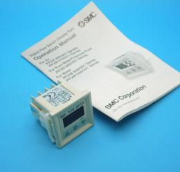 PF2A300-A-M　空気用デジタルフロースイッチ　SMC　未使用品