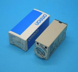 H3Y-2 100VAC 0.5S　ソリッドステート・タイマ　オムロン　未使用品