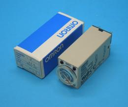 H3Y-2 200VAC 0.5S　ソリッドステート・タイマ　オムロン　未使用品