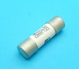 FCF2-15　筒形ヒューズ　富士電機　ランクS中古品