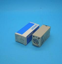 H3Y-4 24VDC 30S　ソリッドステート・タイマ　オムロン　未使用品