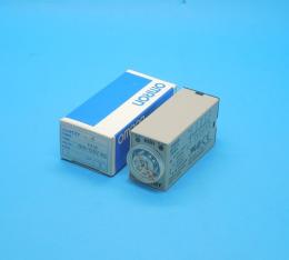 H3Y-4 100-120VAC 10M　ソリッドステート・タイマ　オムロン　未使用品