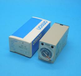 H3Y-4 100VAC 30M　ソリッドステート・タイマ　オムロン　未使用品