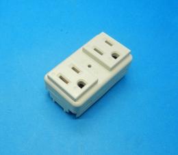 7117GHD　複式機器用アウトレット　アメリカン電機　未使用品