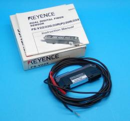 FS-V22X　デジタルファイバアンプ　キーエンス　未使用品