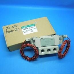 4GB220R-08-E03-3　パイロット式5ポート空圧バルブ　CKD　ランクA中古品