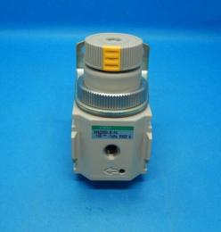 VRA2000-8-P4　真空レギュレータ　CKD　ランクA中古品