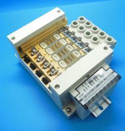 VV5Q21-05L8SV-BD　マニホールド　SMC　ランクA中古品