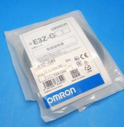 E3Z-G61 2m　アンプ内蔵形光電センサ　オムロン　未使用品