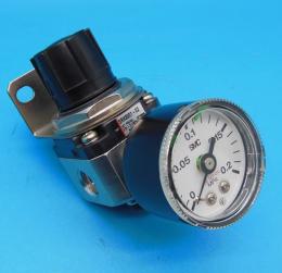 SRH3001-02　クリーンレギュレータ　SMC　ランクS中古品