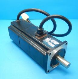 R88M-U20030TA-B 200W　ACサーボモータ　オムロン　ランクB中古品