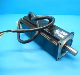R88M-U20030TA-B 200W　ACサーボモータ　オムロン　ランクB中古品