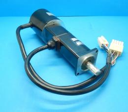 R88M-U10030TA-BS1 100W　ACサーボモータ　オムロン　ランクS中古品