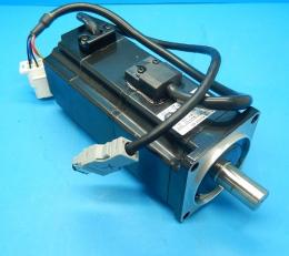 R88M-W20030T-BS1 200W　ACサーボモータ　オムロン　ランクB中古品