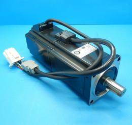 R88M-W40030T-BS1 400W　ACサーボモータ　オムロン　ランクB中古品