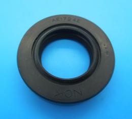 AE1724-E0　標準オイルシールTC型　NOK　ランク未使用品