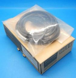 MR-JCCBL2M-L　ACサーボ用ケーブル　三菱電機　ランクS中古品