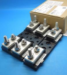 170H1007(3個入り)　ヒューズホルダー　EATON　ランクB中古品