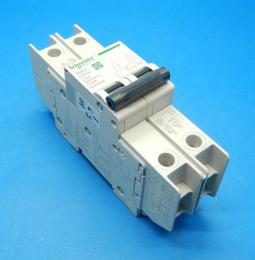 M9F52206　サーキットブレーカ　シュナイダー　ランクS中古品