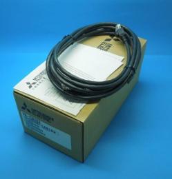 FR-CB203　パラメータユニット接続ケーブル 3m　三菱電機　未使用品
