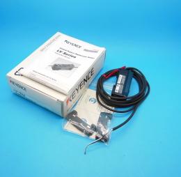 LV-22A　デジタルレーザセンサアンプ　キーエンス　未使用品