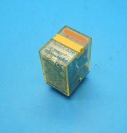RU4S-C-A200　ユニバーサルリレー　IDEC　未使用品