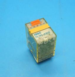 RU4S-A200　ユニバーサルリレー　IDEC　未使用品