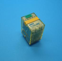 RU2S-D24　ユニバーサルリレー　IDEC　未使用品