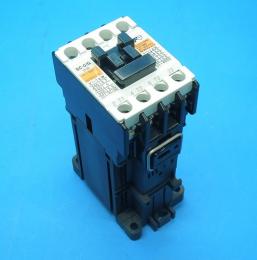 SC-0/G CoilDC24V 1b　電磁接触器(カバー付き)　富士電機　ランクS中古品