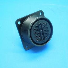 JL04V-2A28-11SE　パネル取付レセプタクル　JAE　ランクS中古品