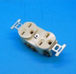 WF3013E (5ケ入) 　接地15A埋込ダブルコンセント　パナソニック　未使用品