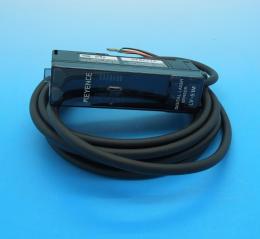 LV-51M　デジタルレーザセンサアンプ　キーエンス　未使用品