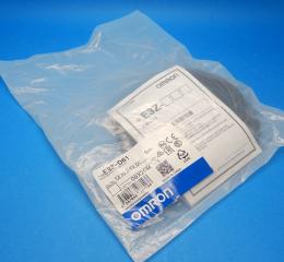 E3Z-D61 5m　アンプ内蔵形光電センサ　オムロン　未使用品