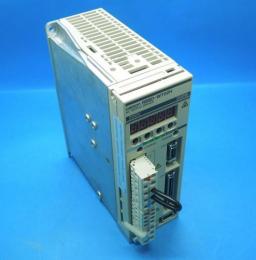 R88D-WT02H　ACサーボドライバ　オムロン　ランクS中古品