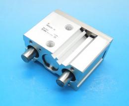 MGQL25-10　ガイド付薄形シリンダ  SMC　ランクS中古品