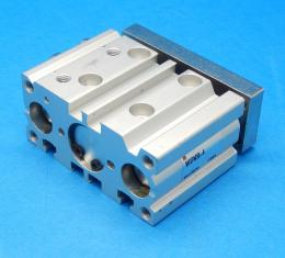 MGPM16-4　ガイド付薄形シリンダ　SMC　ランクA中古品