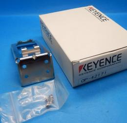OP-42171　正面取付具75/100W用　キーエンス　未使用品