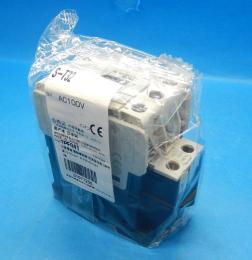 S-T32 CoilAC100V　電磁接触器　三菱電機　未使用品